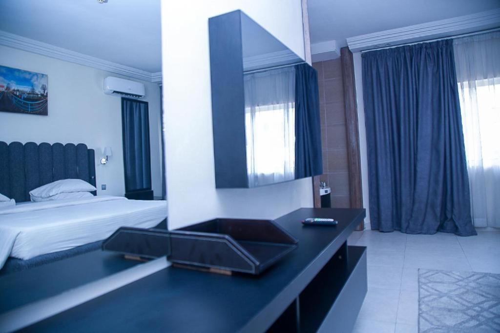 Summerset Continental Hotel Maitama By T E L E Hospitality Abuja Exterior foto
